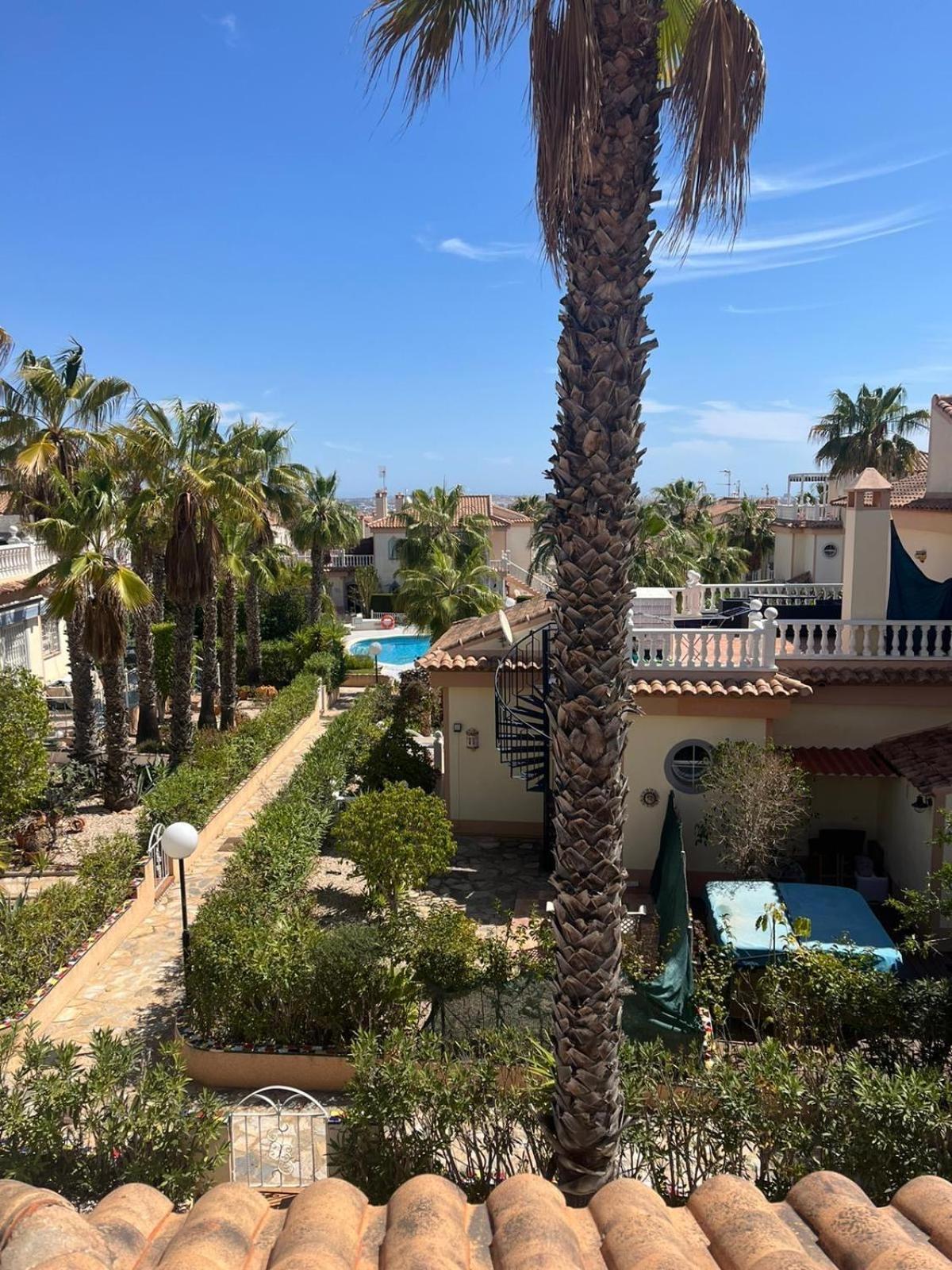 Schoenes Ruhiges Rooftop Apartment Mit Grosser Dachterrasse تورّيفيِخا المظهر الخارجي الصورة