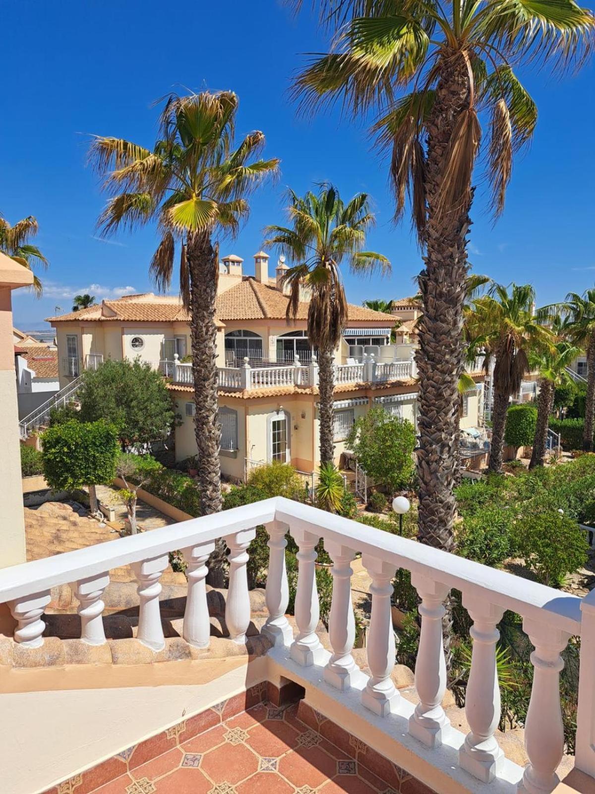 Schoenes Ruhiges Rooftop Apartment Mit Grosser Dachterrasse تورّيفيِخا المظهر الخارجي الصورة